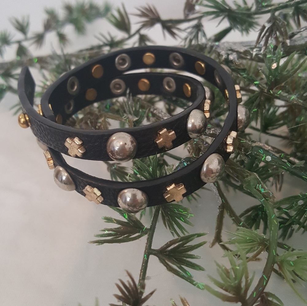 Leather bracelet